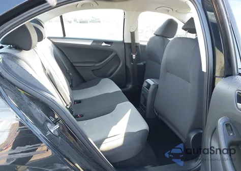 2018 Volkswagen Jetta 1.4T S z USA, uszkodzony, nr VIN 3VW2B7AJ5JM263907